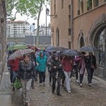Début de la visite du Vieux Lyon avec un (tout petit) peu de pluie.
